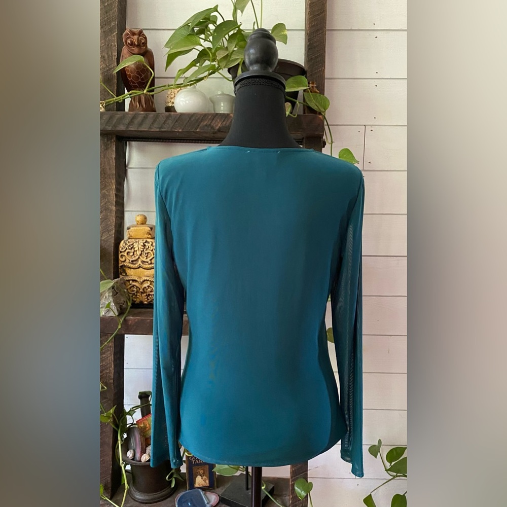 Kaileigh: Green Teal Stretchy Long Sleeve Women's Top With Outer Lace Shell - Picture 10 of 16